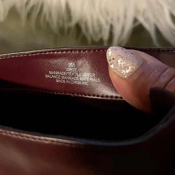 Purple leather ankle boots with faceted purple rhinestones by Impo, size 9 - Picture 7 of 7